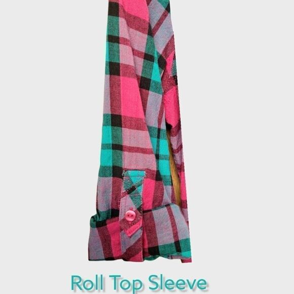 Passport Women's Multi-Color Pretty  Plaid Shirt. - Picture 7 of 11